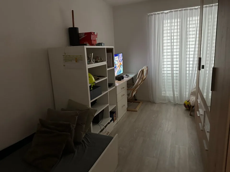 Grosszügige und modern ausgestattete 4.5-Zimmerwohnung im 2.OG