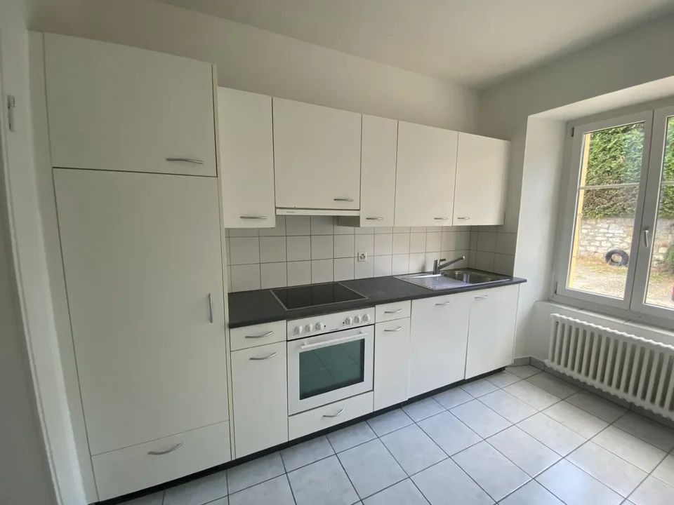 Three-room apartment on the upper ground floor