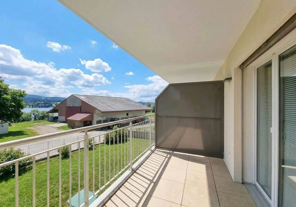 Elegant 3.5-room contemporary apartment just two steps from Lake Joux