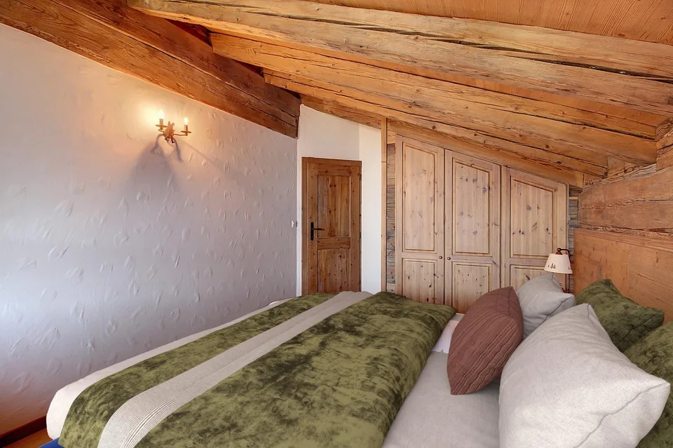 Duplex mit 5.5 Zimmern, Balkon und Panoramablick in einer Zweitwohnung