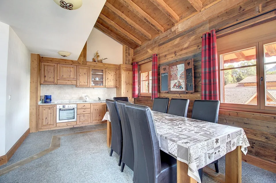 Duplex mit 5.5 Zimmern, Balkon und Panoramablick in einer Zweitwohnung