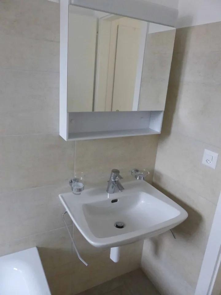 Wohnung mit 3.5 Zimmern, 2. Etage, Rue France 14