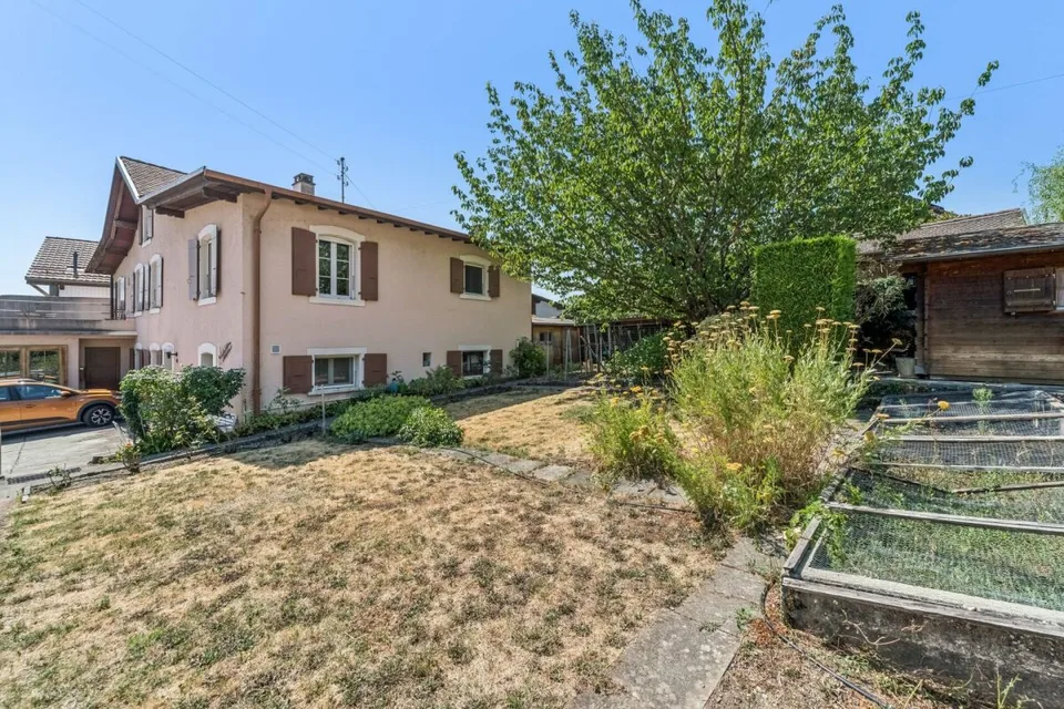 Village house with great potential