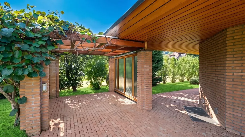 Origlio - Villa indipendente con grande terreno e privacy