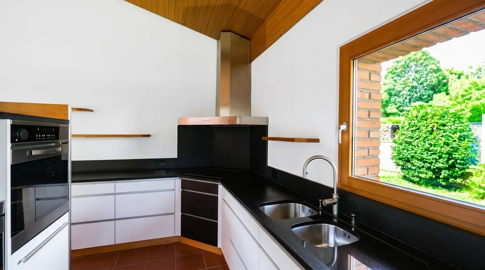 Origlio - Villa indipendente con grande terreno e privacy