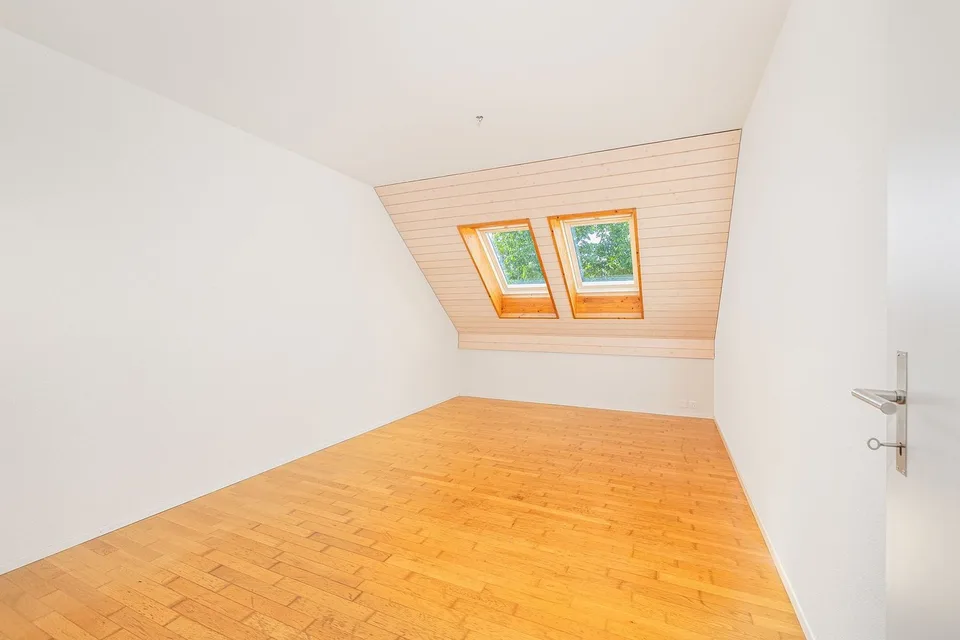 3.5-room attic maisonette with gallery and plenty of living comfort