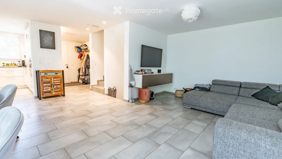 Modern 6-room semi-detached house in Zunzgen