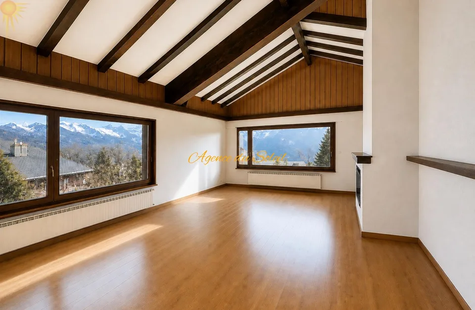 Fort potentiel pour cette maison comprenant 2 appartements séparés, située à 5 minutes en voiture de Crans-Montana !
