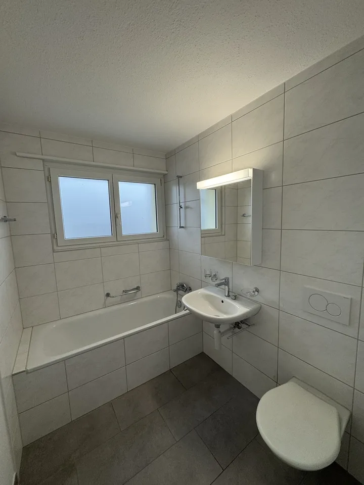 Spacious 4-room apartment in Kirchberg