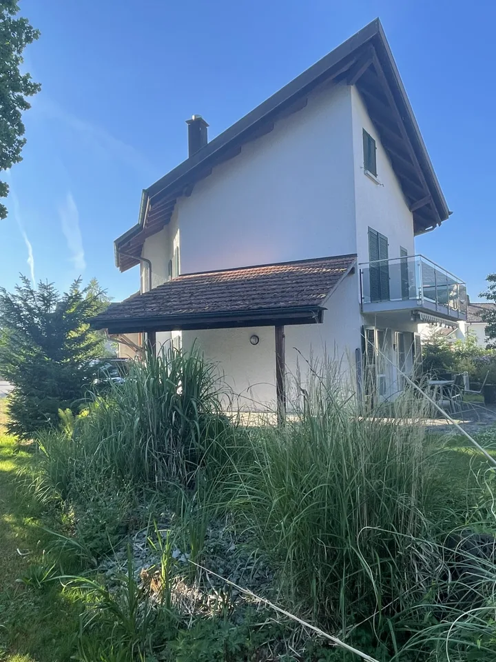Maison mitoyenne pour deux familles ou générations
