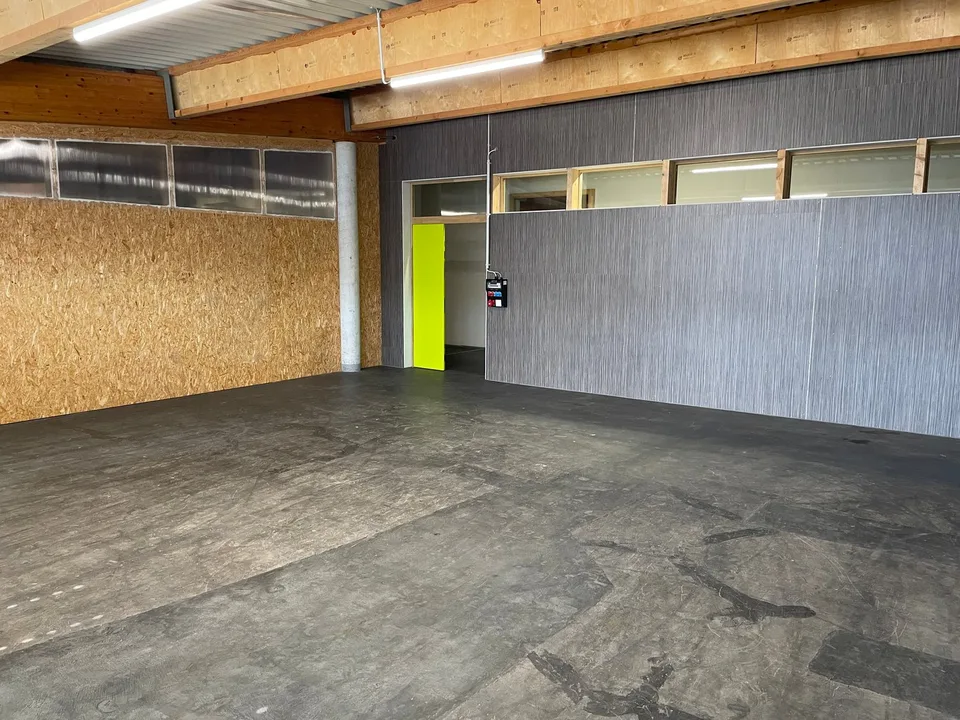 71 m2 Gewerberaum mieten am Stadtrand von Zürich