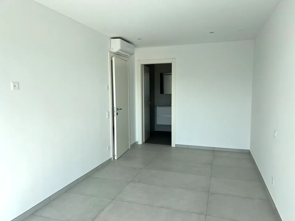 Schönes 2,5-Zimmer-Apartment in Bosco Luganese – erste Vermietung, sonnig mit teilweisem Seeblick