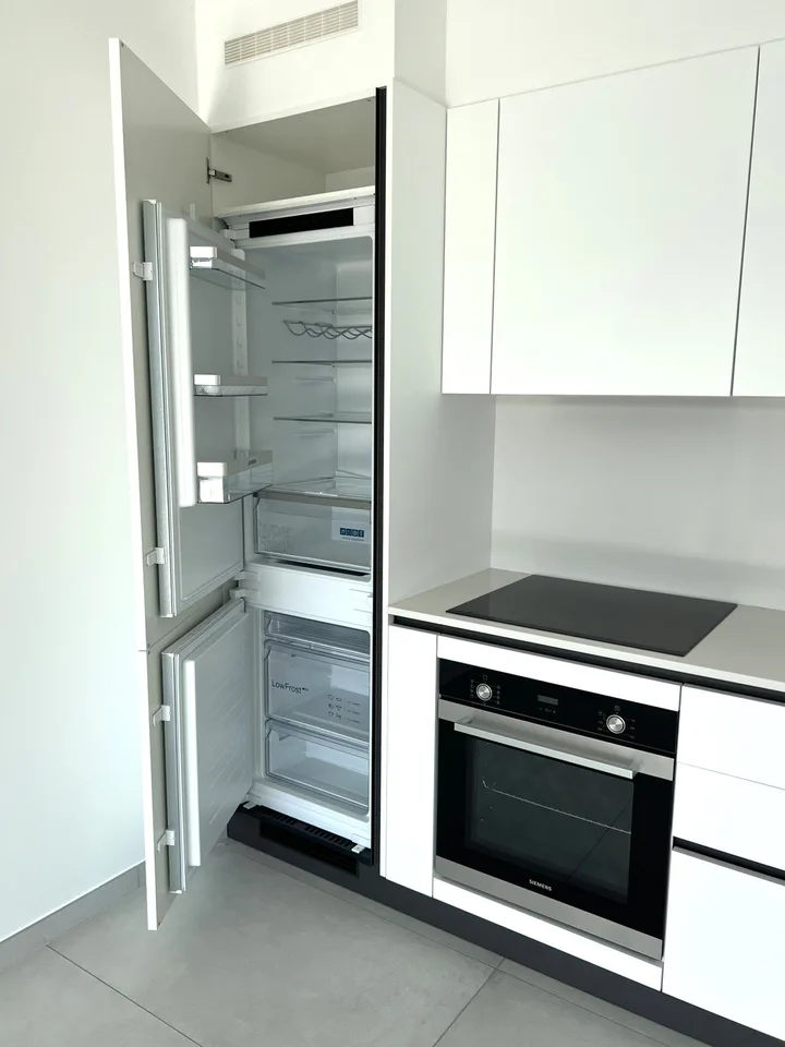 Schönes 2,5-Zimmer-Apartment in Bosco Luganese – erste Vermietung, sonnig mit teilweisem Seeblick