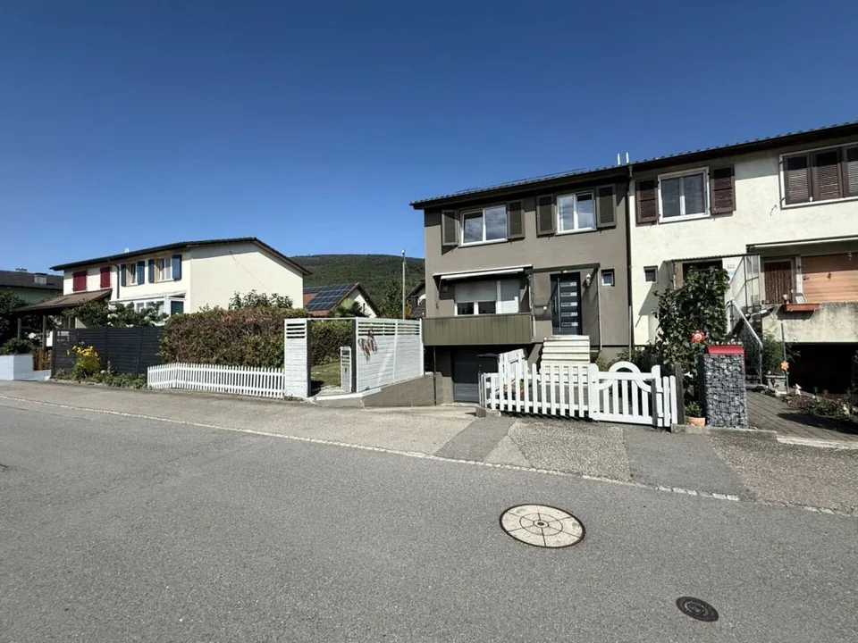 Doppeleinfamilienhaus zum Mieten , Jurastrasse 5 Oberbuchsiten