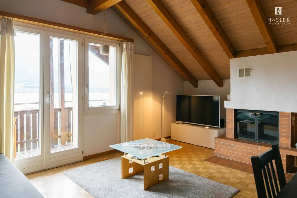2-Familienhaus mit fantastischem Ausblick und Baulandreserve