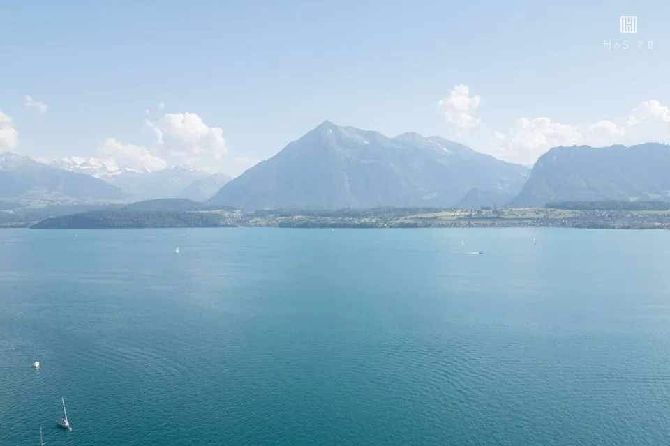 2-Familienhaus mit fantastischem Ausblick und Baulandreserve