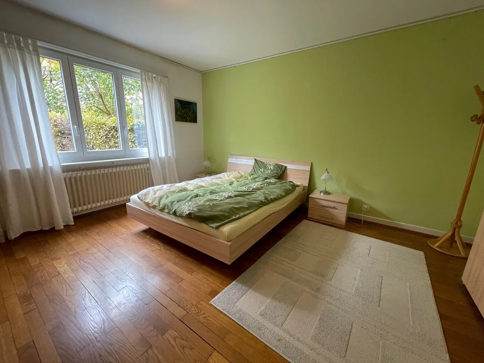 möblierte 2 Zimmer Wohnung, zentral und ruhig gelegen