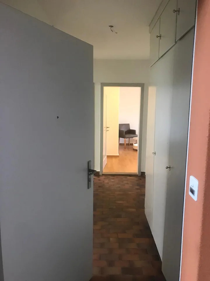 möblierte 2 Zimmer Wohnung, zentral und ruhig gelegen