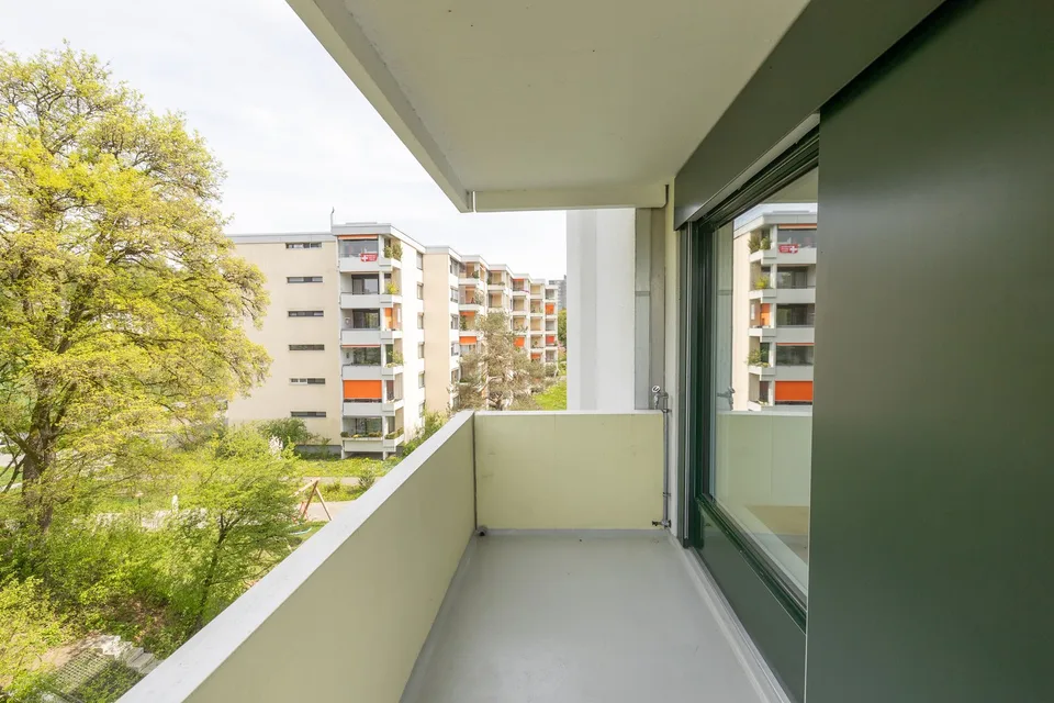 Appartamento angolare moderno con stile e vista panoramica