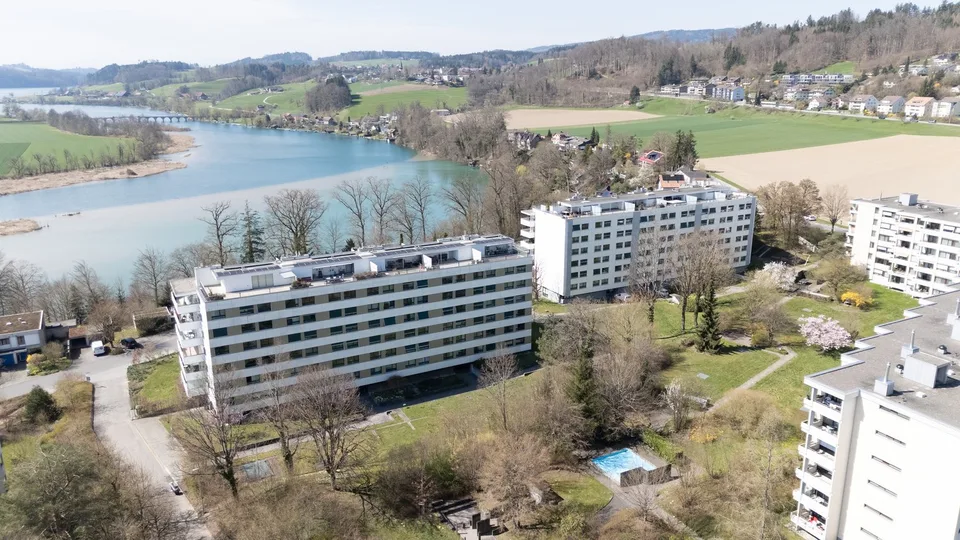 Moderne Eckwohnung mit Stil und Weitsicht