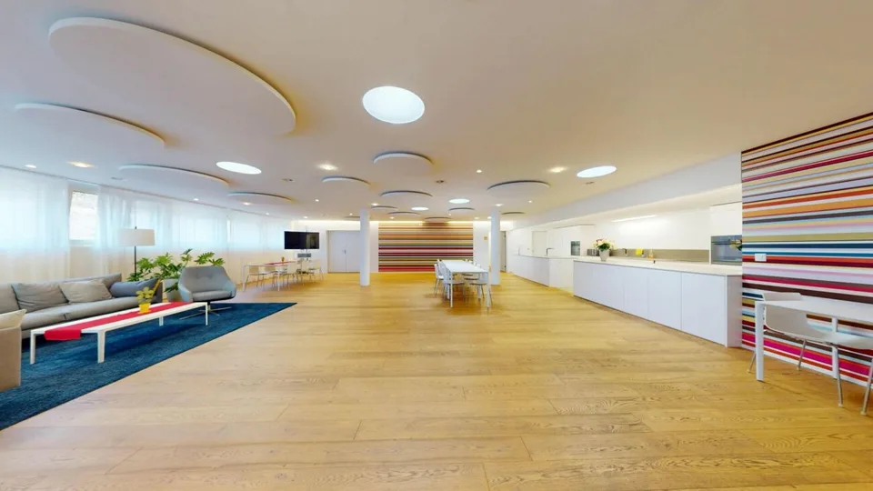 Garden apartment with row house character - stylish living in high-quality