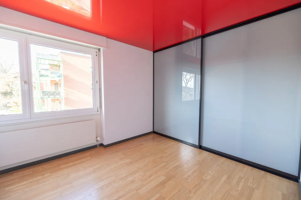 Einzigartige 3.5-Zimmerwohnung mit Aussenparkplatz