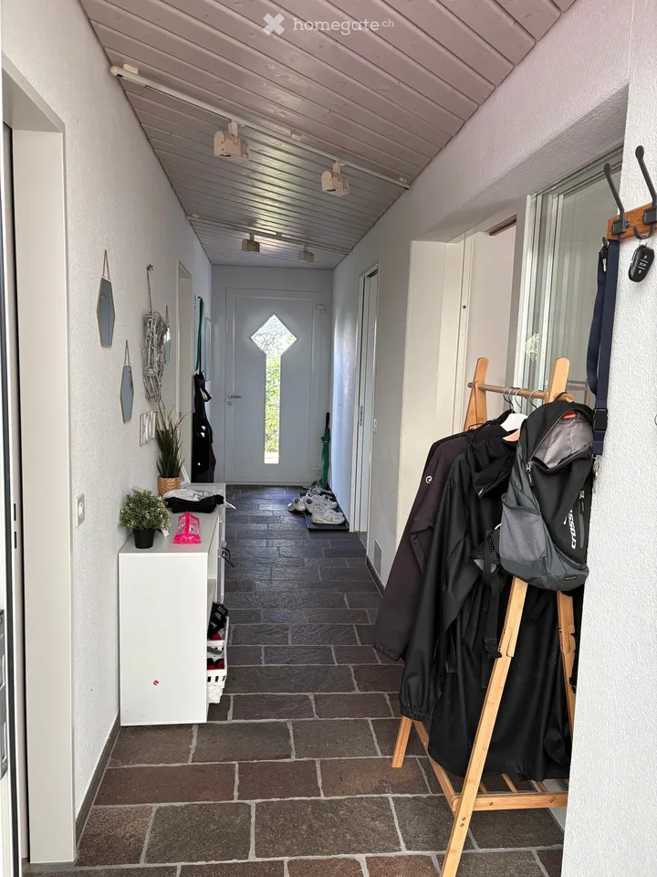 Dreamy 5.5-room apartment with its own garden