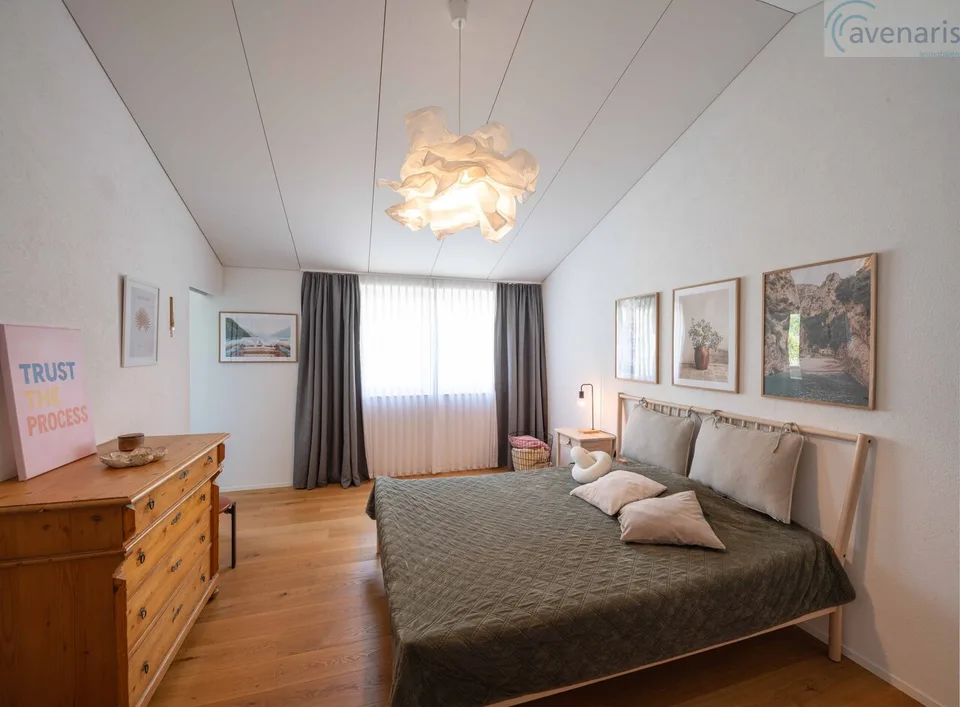 Belle maison jumelée de 5,5 pièces dans un emplacement ensoleillé