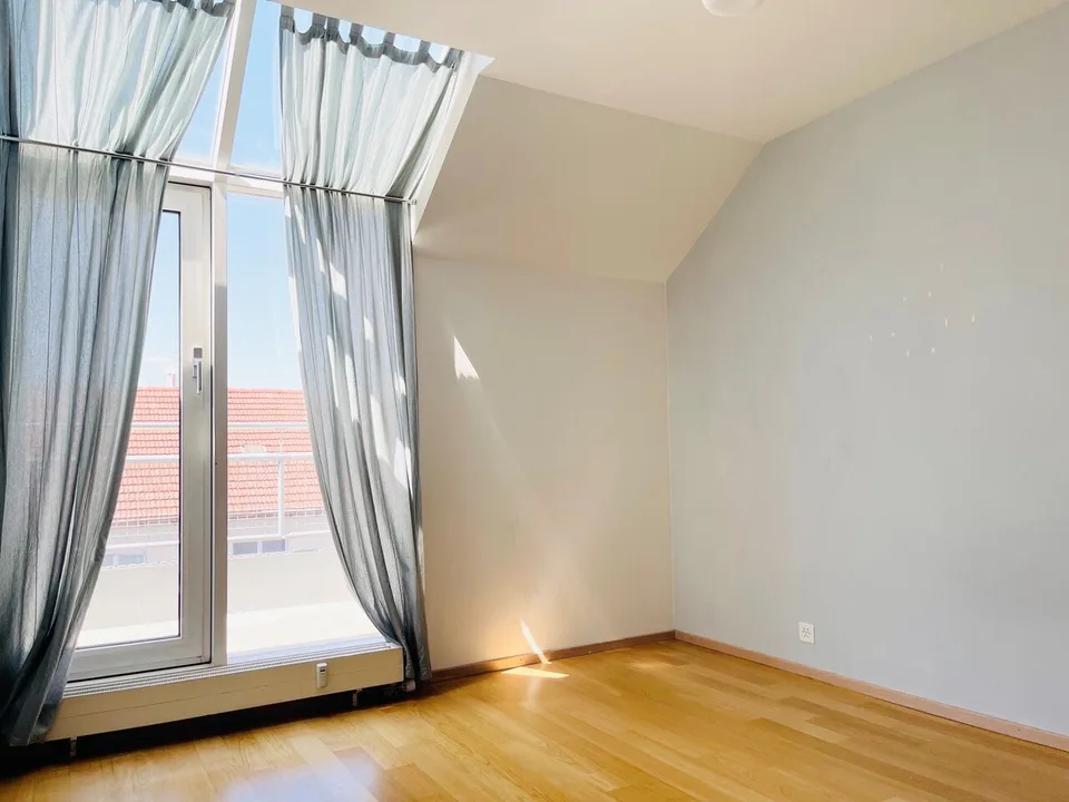 Lichtdurchflutetes Wohnen mit Dachgarten und beeindruckendem Weitblick