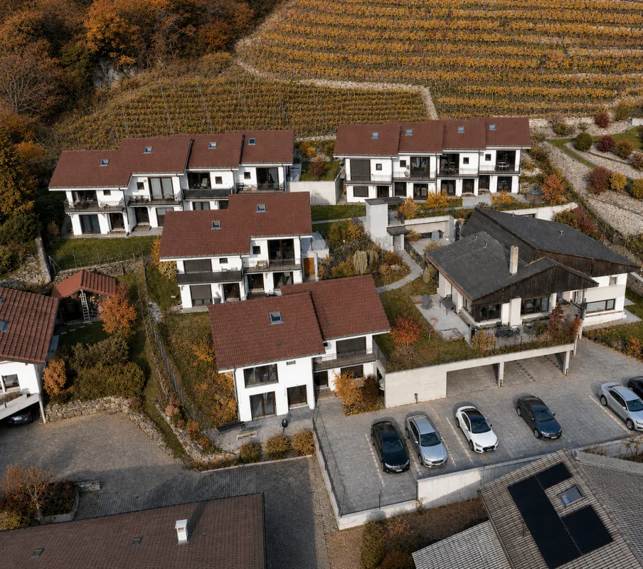 Standing - Triplex récent avec terrasse et places de parc - label minergie