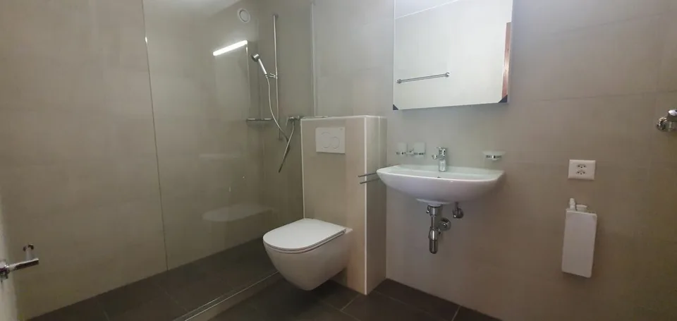 RENOVE - spacieux 3.5 pces avec place de parc dans un quartier tranquille