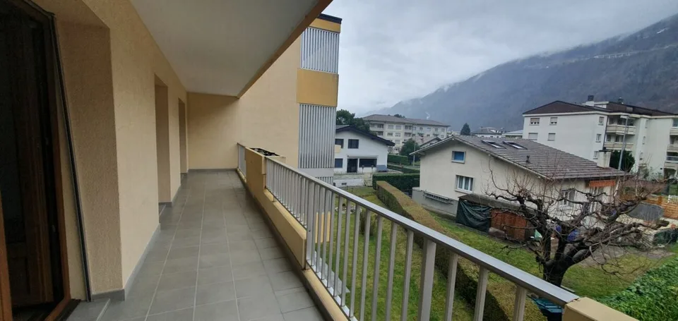 RENOVE - spacieux 3.5 pces avec place de parc dans un quartier tranquille