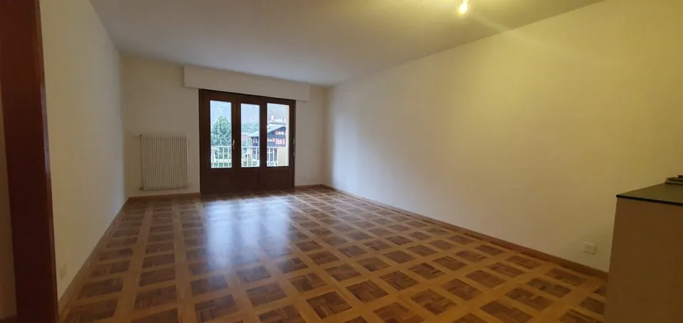 RENOVE - spacieux 3.5 pces avec place de parc dans un quartier tranquille