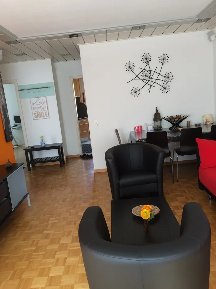⭐Appartamento arredato di 3,5 locali con balcone a Opfikon