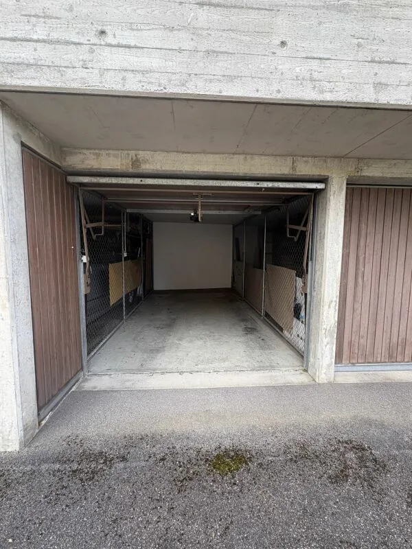 Un chez-soi sûr pour votre voiture ! Garage individuel à louer