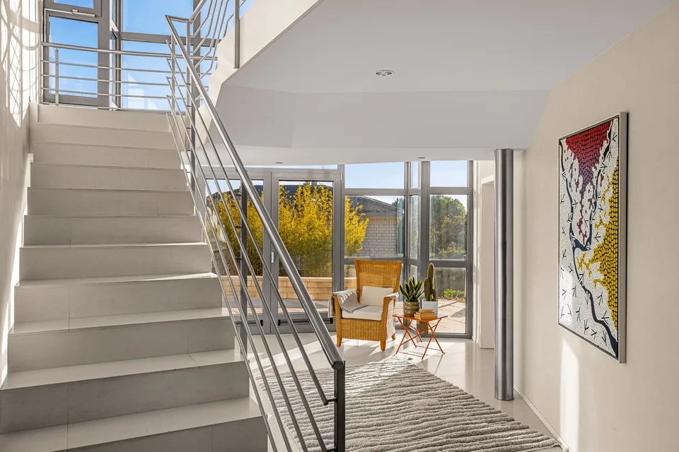 Beautiful individual villa just two steps from the lake!