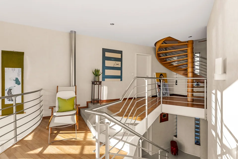 Beautiful individual villa just two steps from the lake!