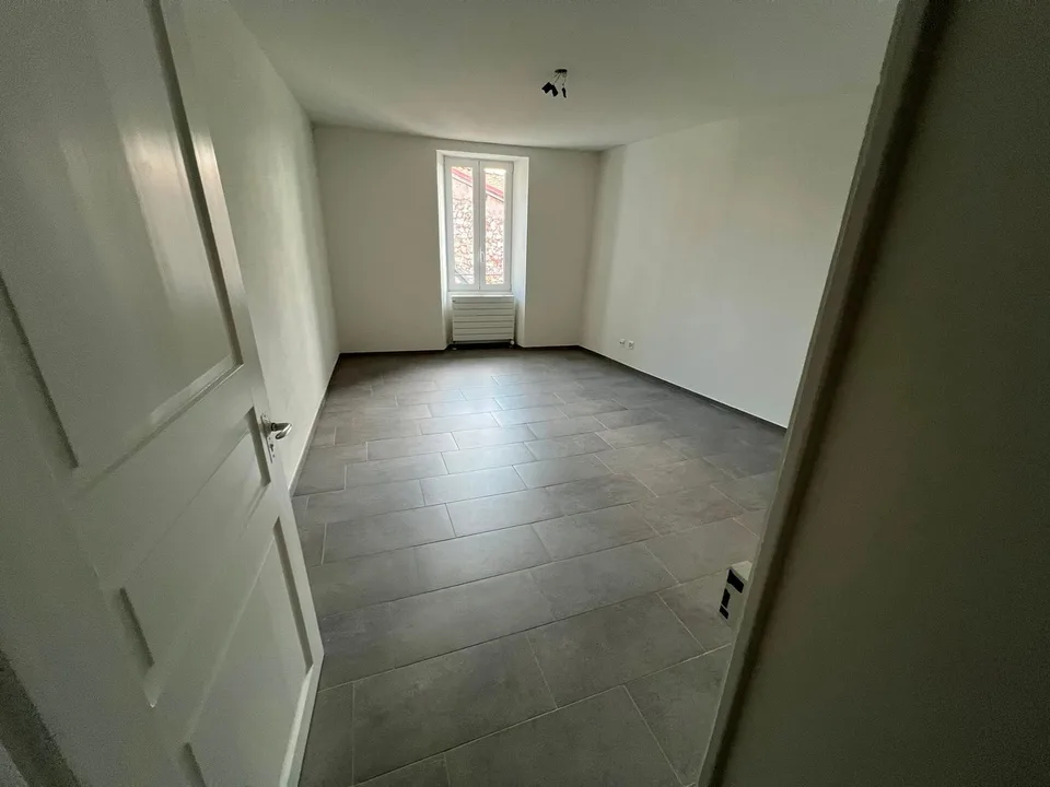 Aranno - 3.5 room apartment for rent in the village center without surcharge