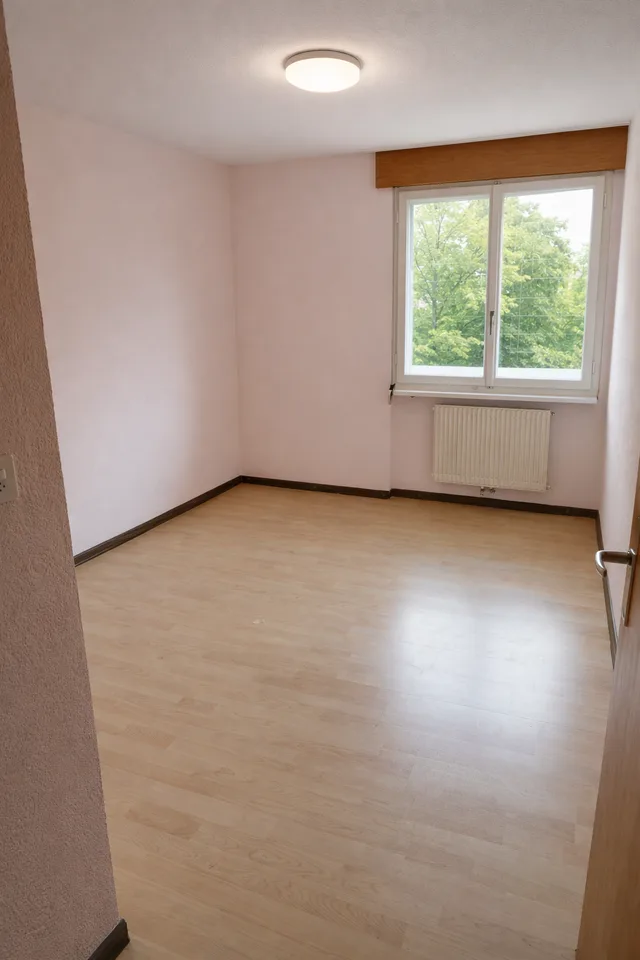 Geräumige 4,5-Zimmer-Wohnung mit Balkon und Parkplatz in Freiburg