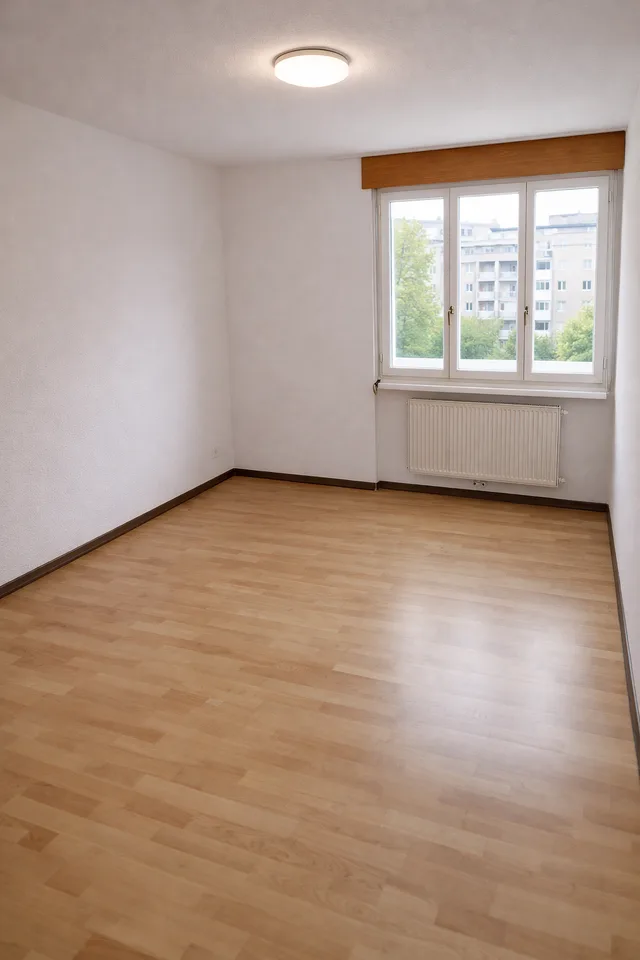 Geräumige 4,5-Zimmer-Wohnung mit Balkon und Parkplatz in Freiburg