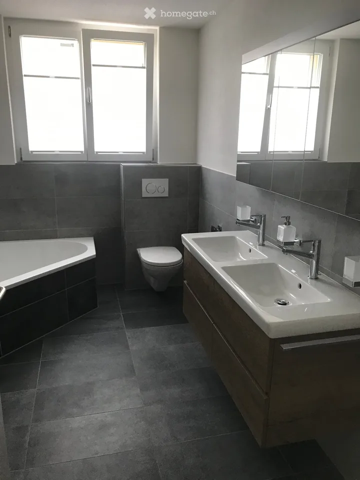 Moderne 4.5 Zimmer Wohnung in Balsthal