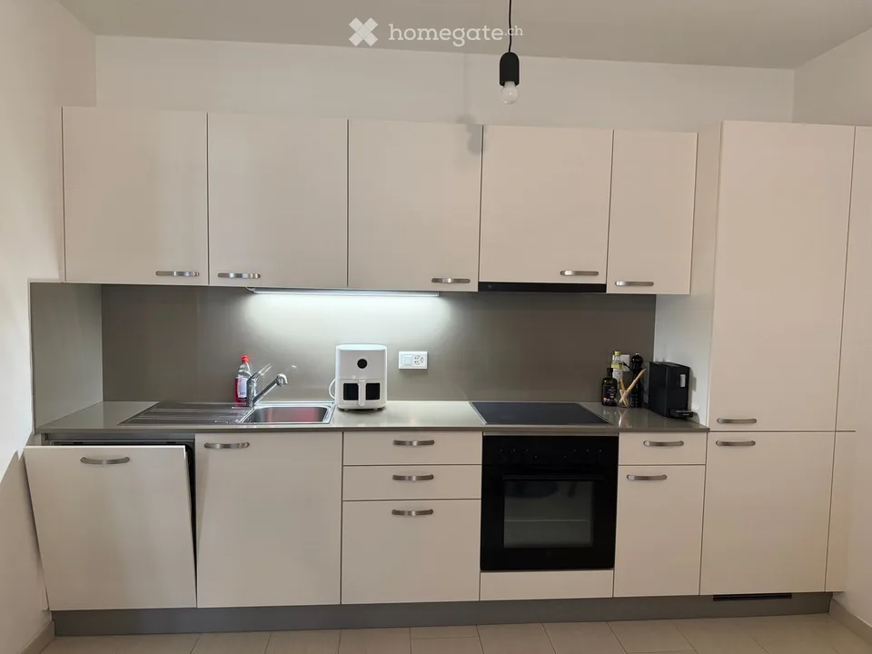 Wohnung mit 2.5 Zimmern und Balkon möbliert