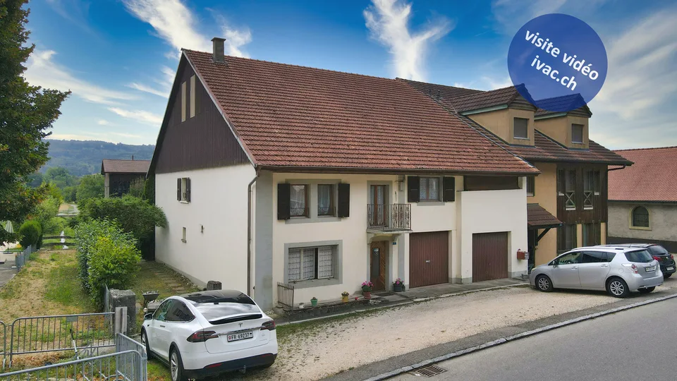 Maison villageoise de 8 pces à Villeneuve / FR