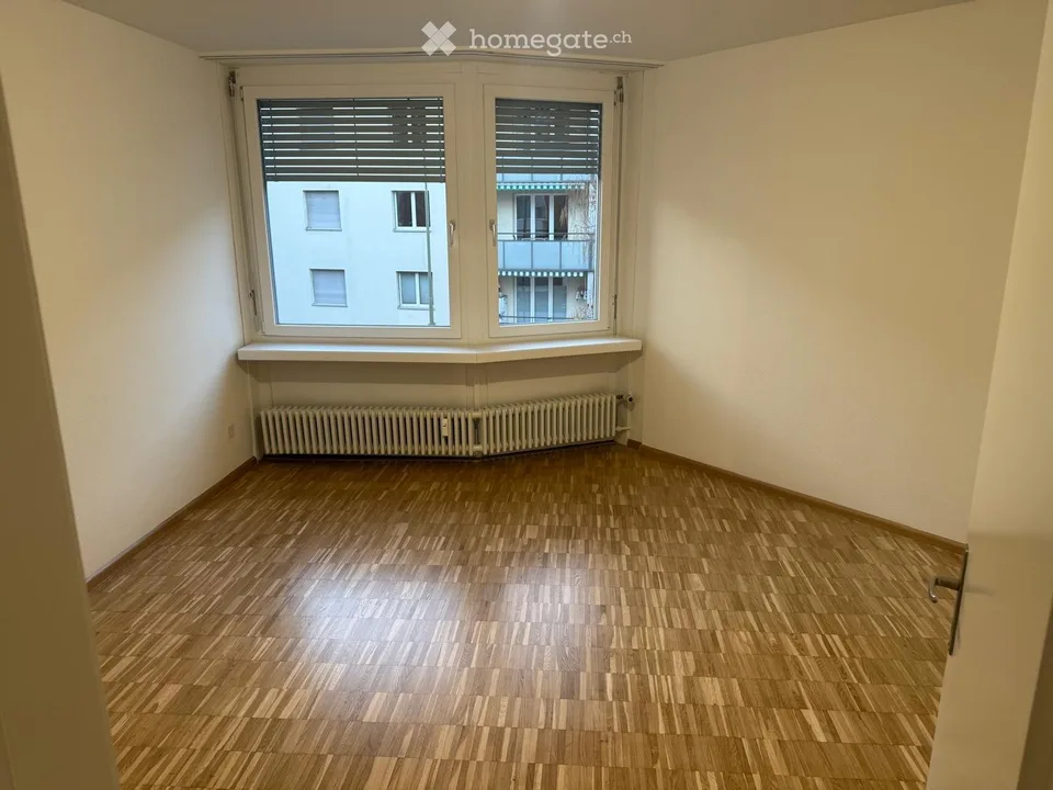 Spacious & bright 3-room duplex apartment with lift – quiet living, central location