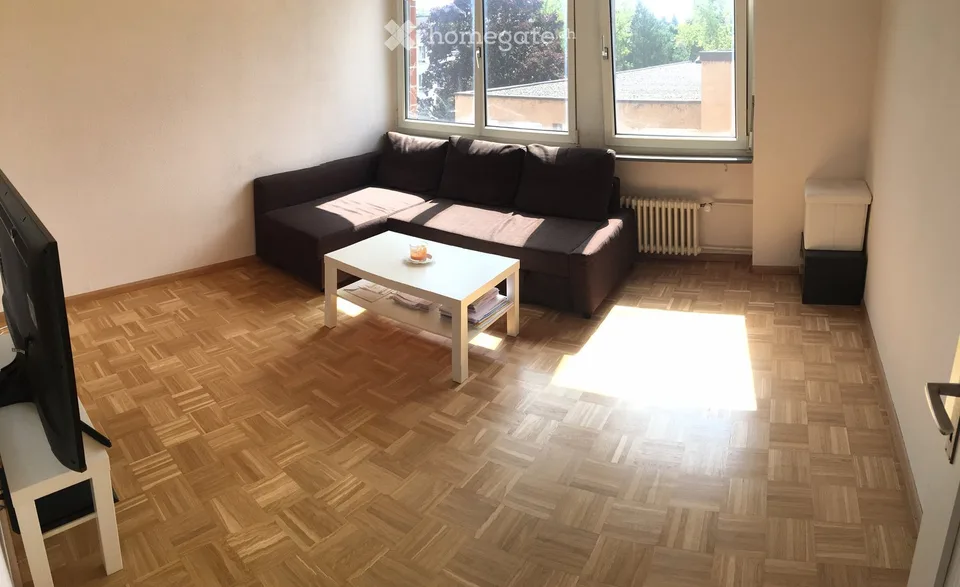 Spacious & bright 3-room duplex apartment with lift – quiet living, central location