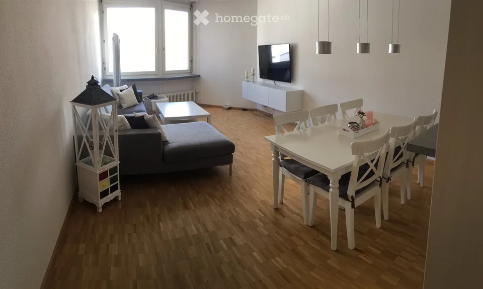 Spacious & bright 3-room duplex apartment with lift – quiet living, central location