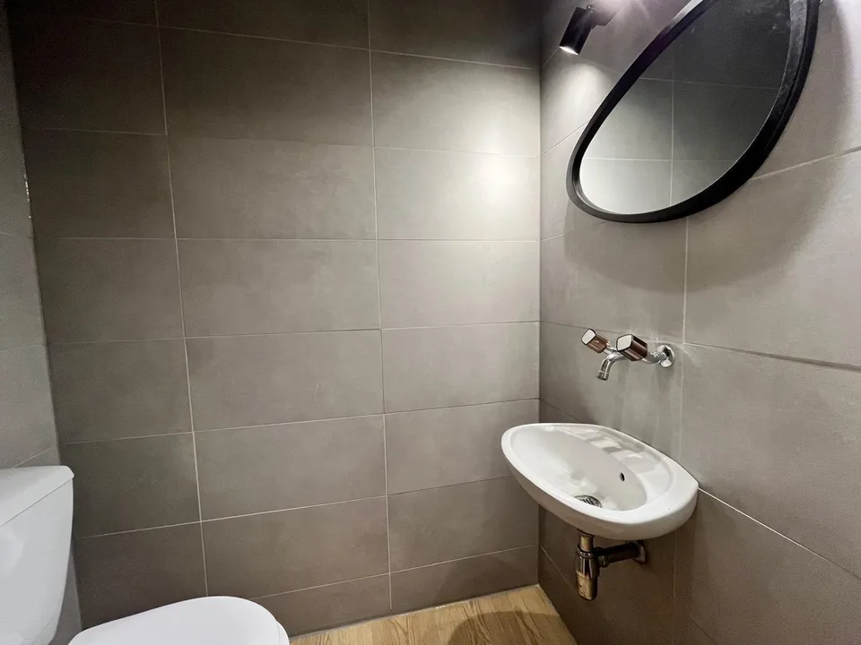 Appartement rénové de 4 chambres, 177 m² PPE, vue panoramique (Meyrin)
