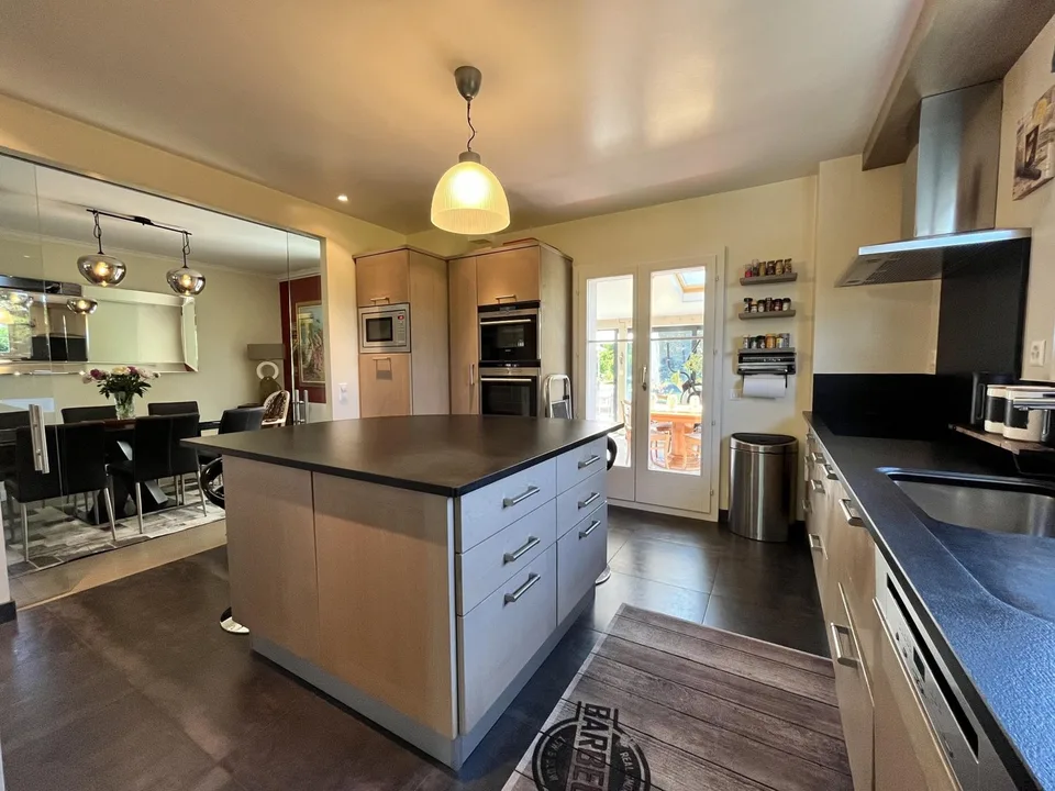 Superbe Villa Individuelle sur une Parcelle de 3000 m² ? Grand-Saconnex.