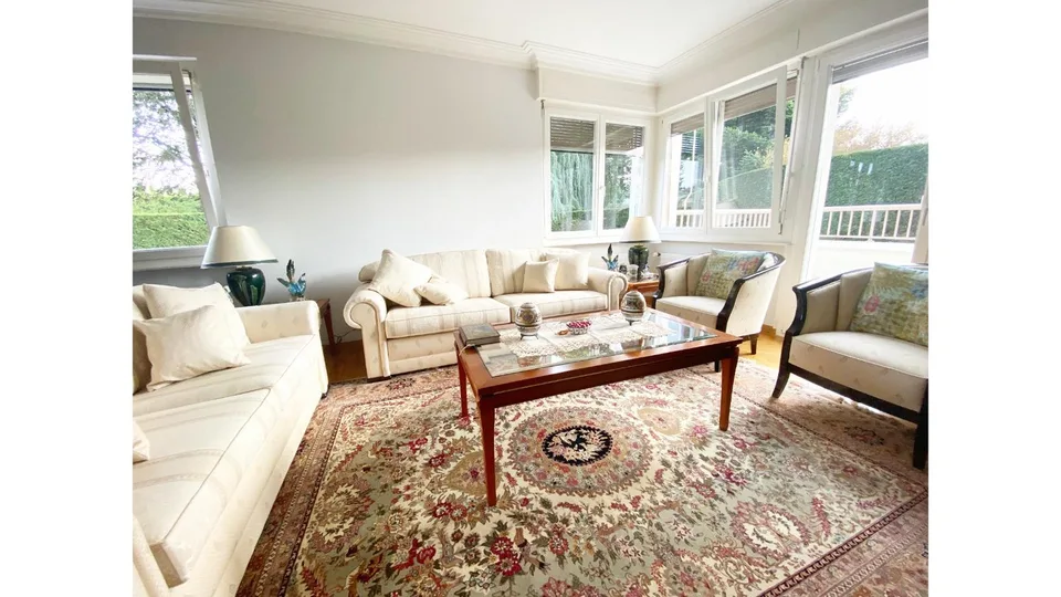 Superbe villa familiale individuel avec grand jardin à Cointrin - 2'890'000.--