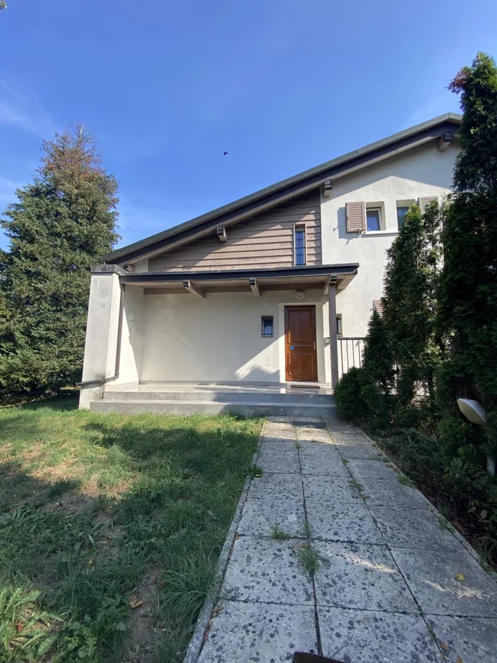 Superbe villa familiale individuel avec grand jardin à Cointrin - 2'890'000.--